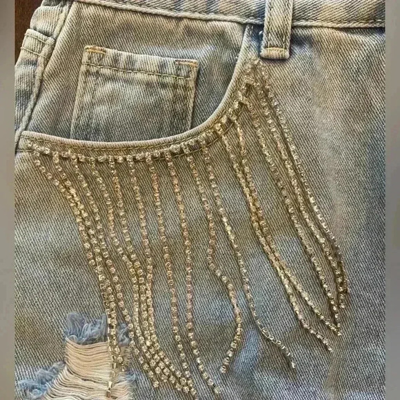 NWT Buddy Love ELVIS CRYSTAL FRINGE DENIM SHORTS - LIGHT WASH Size Small - Picture 10 of 13
